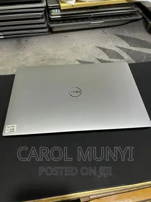 New Laptop Dell Latitude 3189 8GB Intel Core I5 SSD 256GB