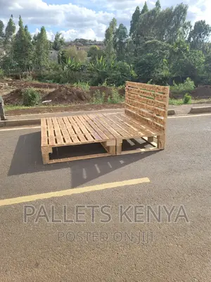 Pallet Bed- 6*6 Detachable and Blazed Pallet Bed. (5,6R#03)