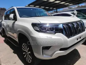 Toyota Land Cruiser Prado 2018 Pearl