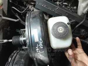 Brake Booster and Master Cylinder for Toyota Hiace 7l