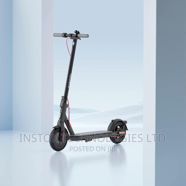 Xiaomi Electric Scooter 4 Lite - Black - main view