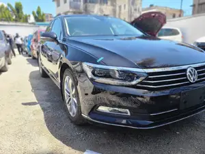Volkswagen Passat 2016 Blue