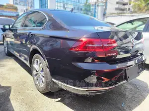 Volkswagen Passat 2016 Blue