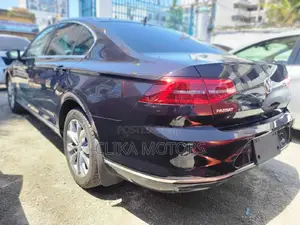Volkswagen Passat 2016 Blue
