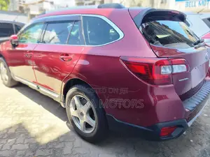 Subaru Outback 2016 Red