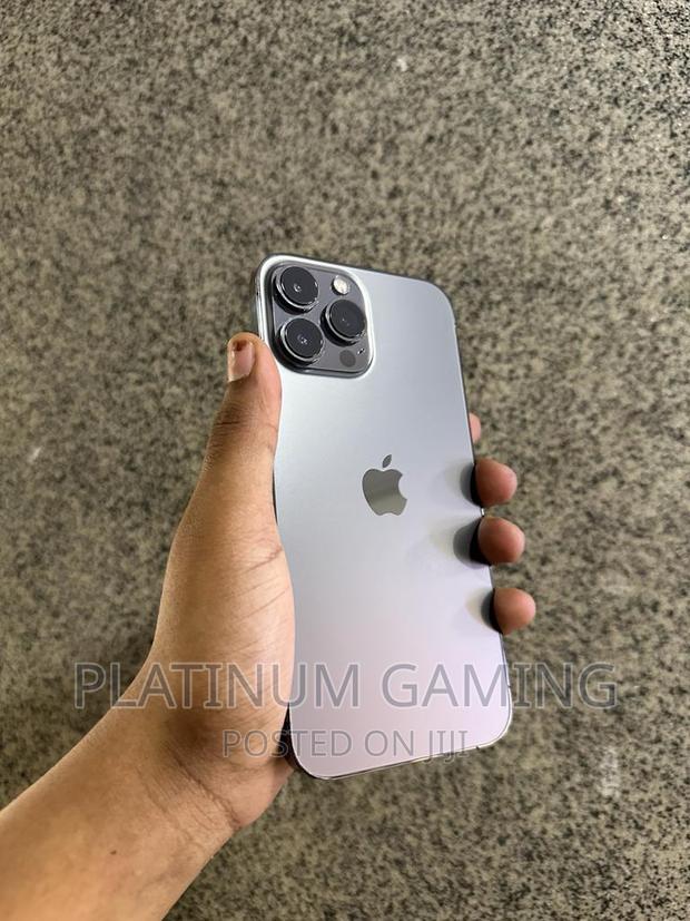 Apple iPhone 13 Pro Max 256 GB Black - main view