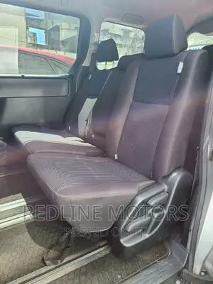 Toyota Voxy 2016 Pearl