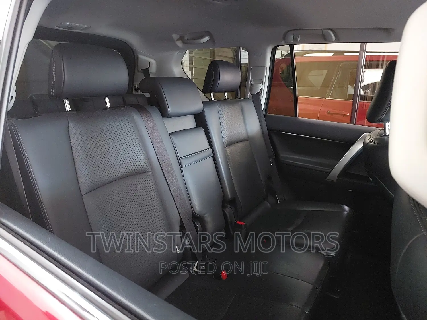Toyota Land Cruiser Prado 2.8 2018 Red