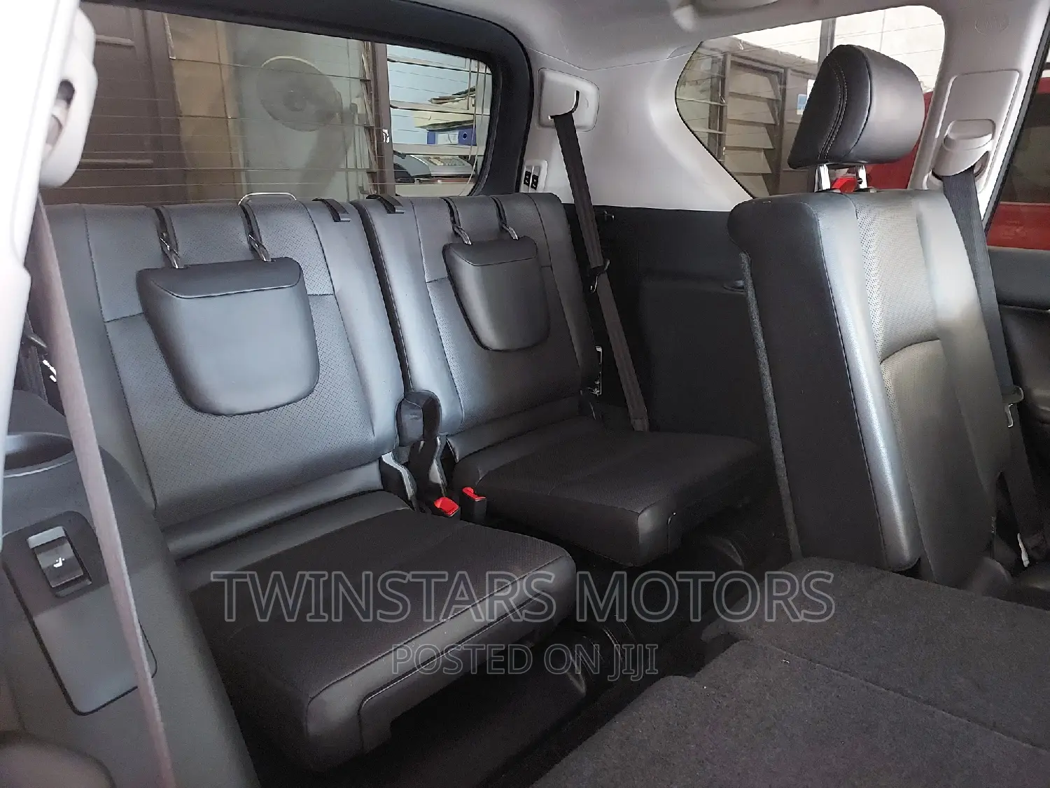 Toyota Land Cruiser Prado 2.8 2018 Red