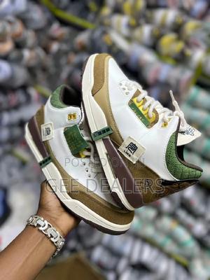 Jordan 3 Sneakers - thumbnail 2