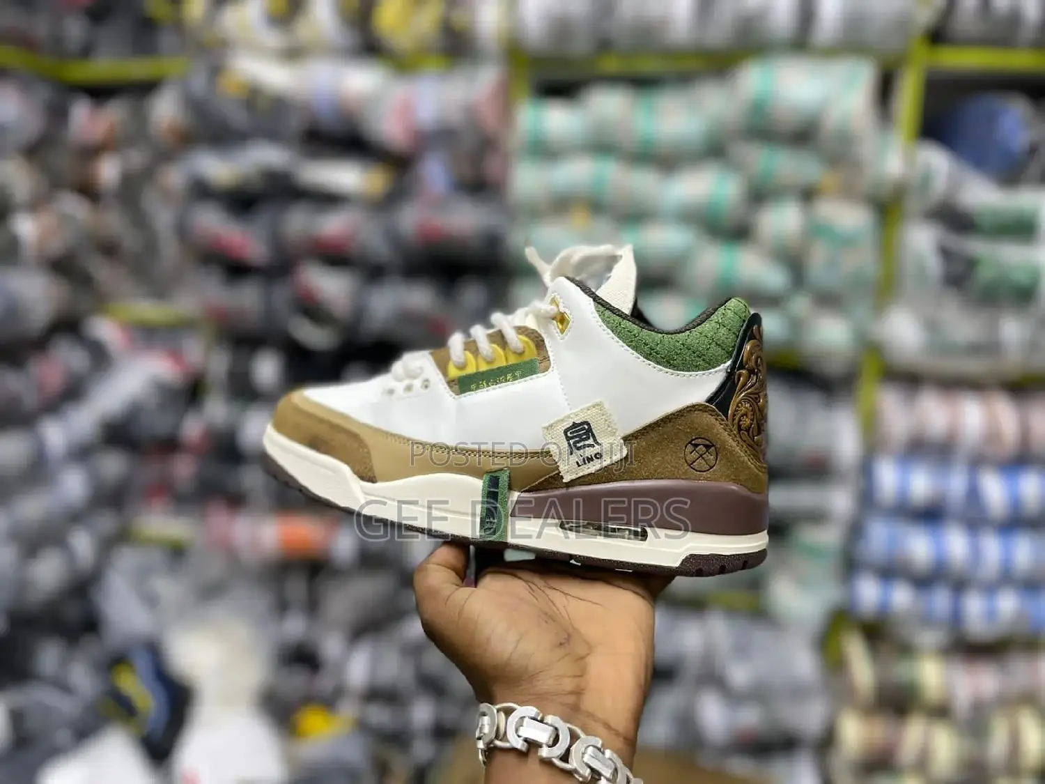 Jordan 3 Sneakers