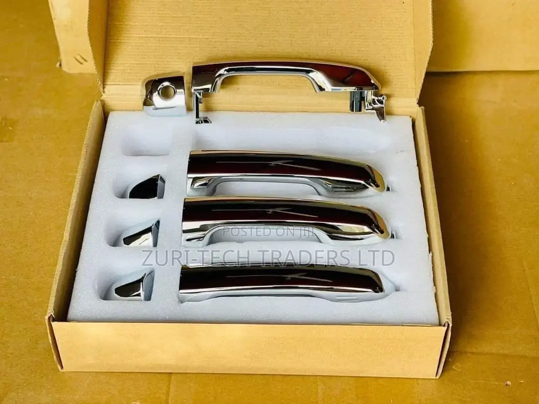 FJ 150 Door Handles
