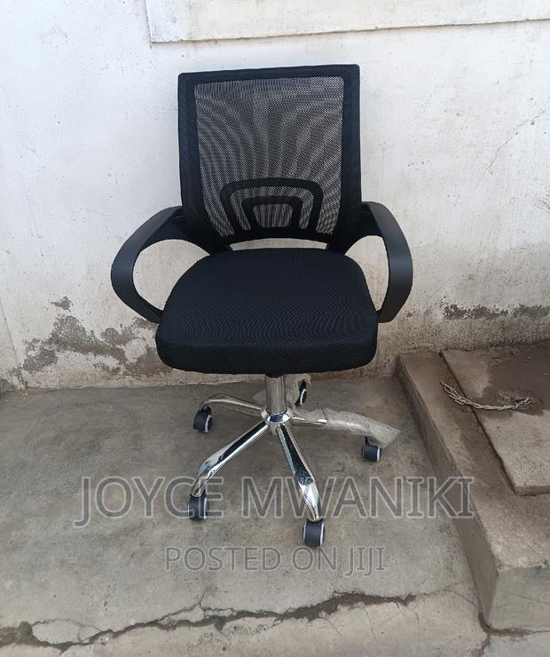 Office Chair, Low Back Colour Black.