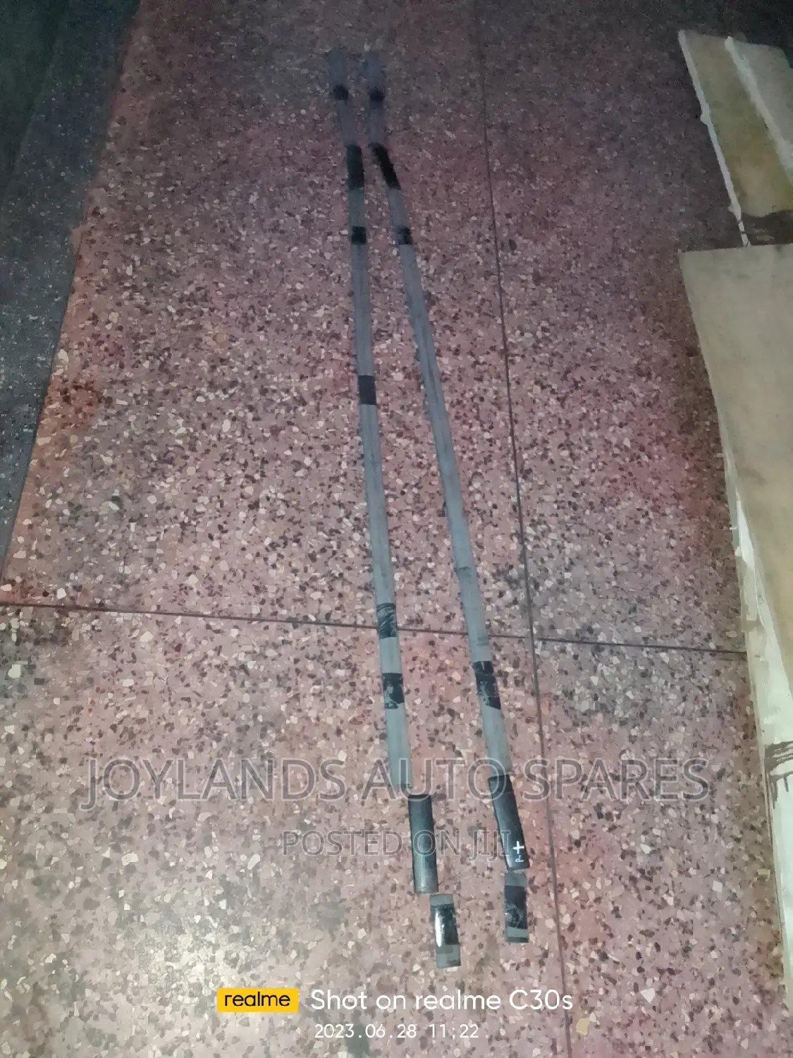 Harrier 240 Roof Mouldings