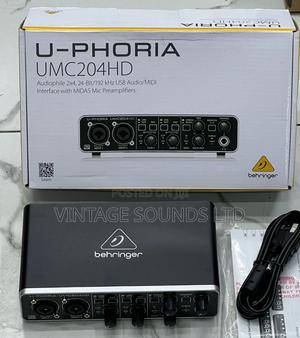 Behringer U-Phoria UMC204HD Audiophile 2x4 USBMIDI Interface - thumbnail 2