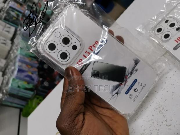 The CLEAR GRIP CASE Clear iPhone 15 Pro Case - thumbnail 2