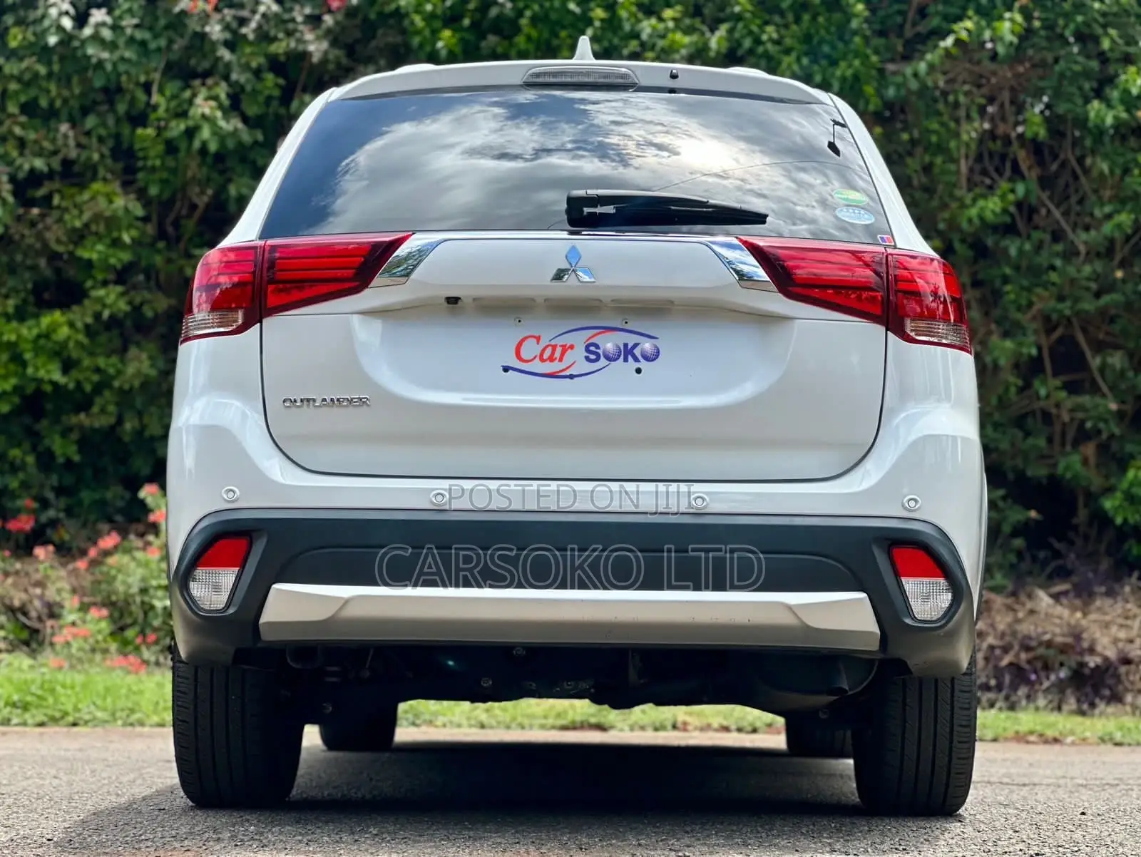 Mitsubishi Outlander 2017 Off white