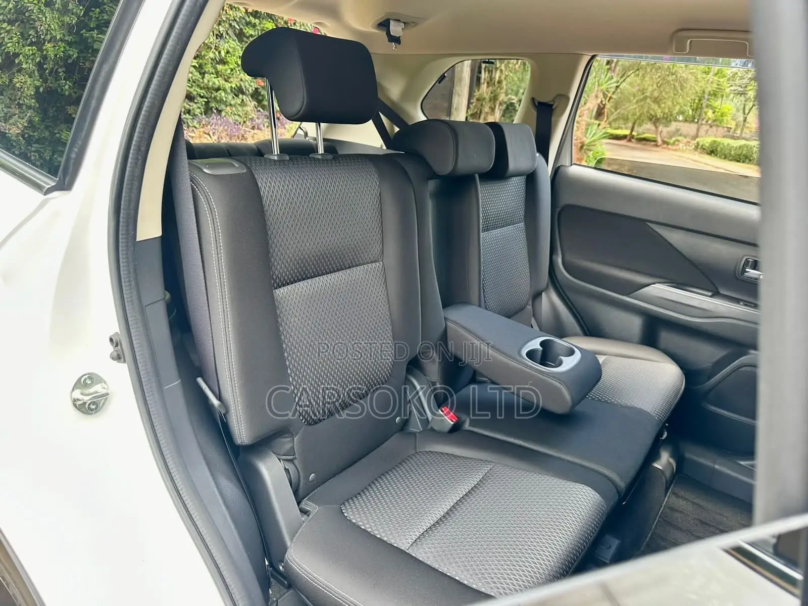 Mitsubishi Outlander 2017 Off white