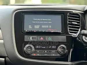 Mitsubishi Outlander 2017 Off white