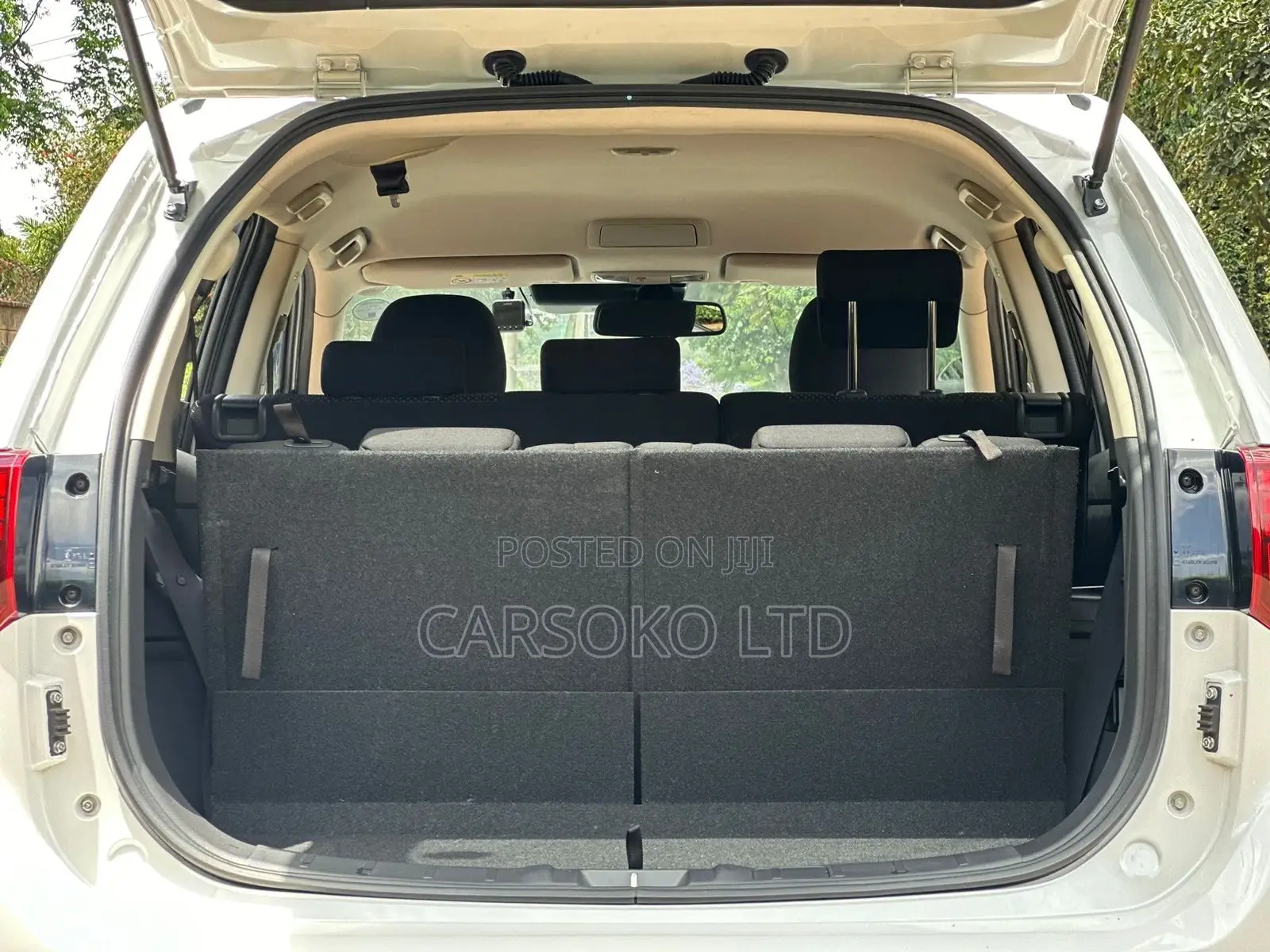 Mitsubishi Outlander 2017 Off white