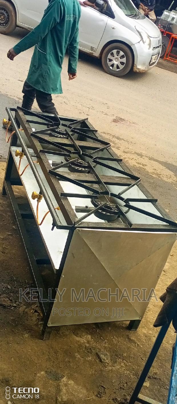 Closed Three Burner Gas Grill Jikos - thumbnail 3
