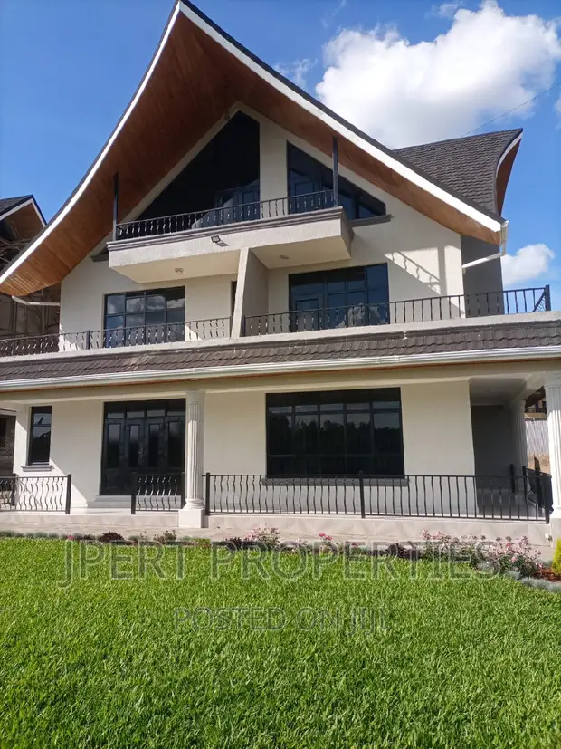 5bdrm Penthouse in Dykio Bustani, Ruiru for sale