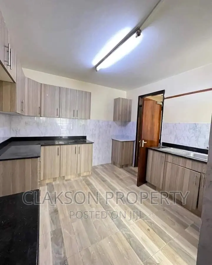 4bdrm Maisonette in Kilimani for rent