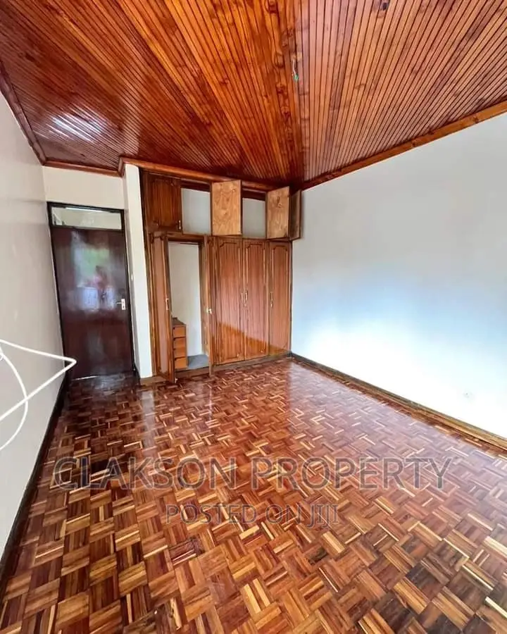 4bdrm Maisonette in Kilimani for rent