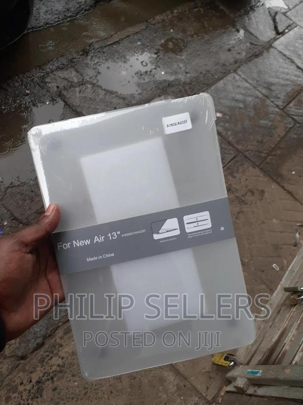 Form Factor: Hard Case, Snap-on Material: Hard Plastic