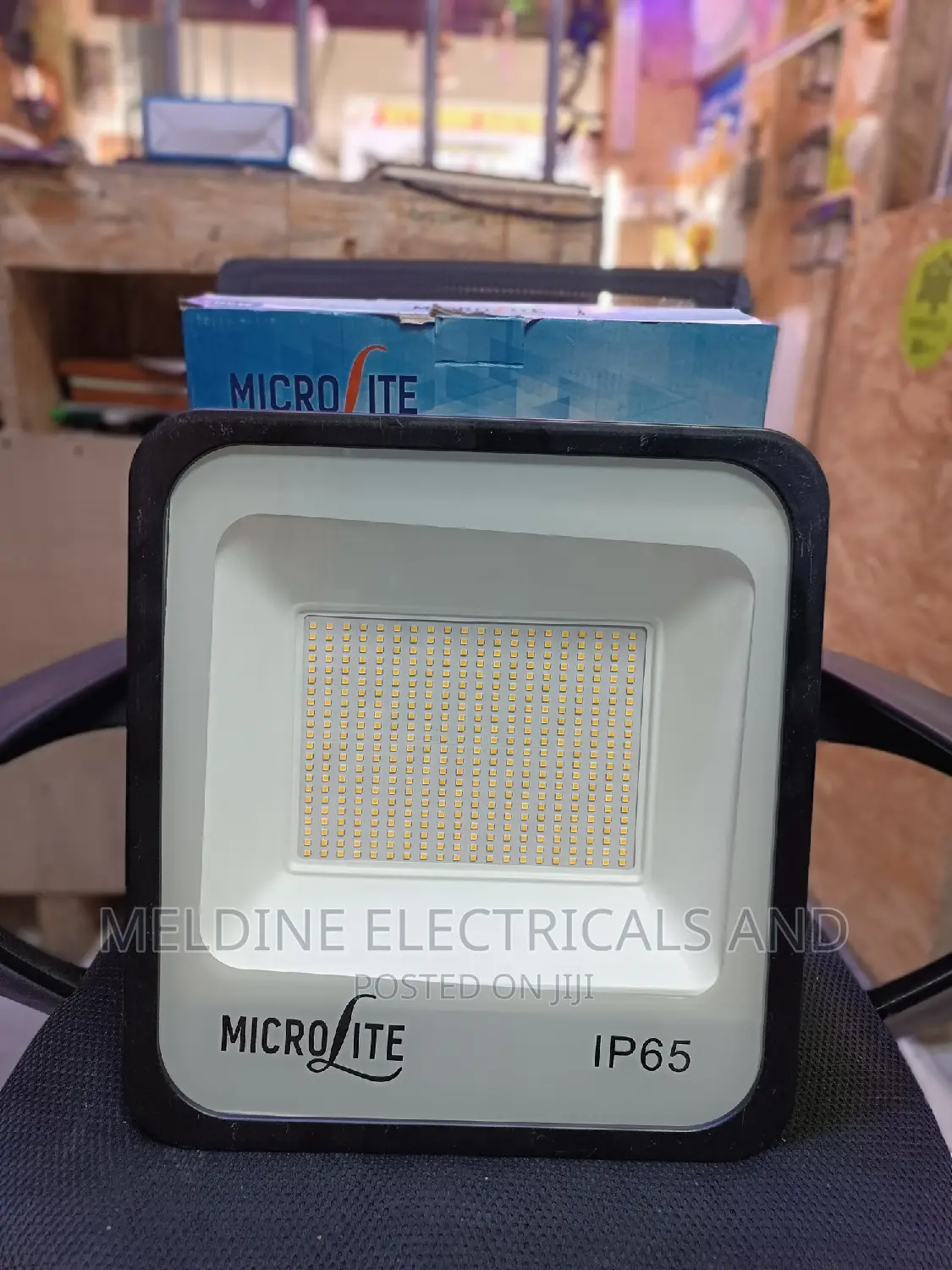 Warm White AC Floodlight