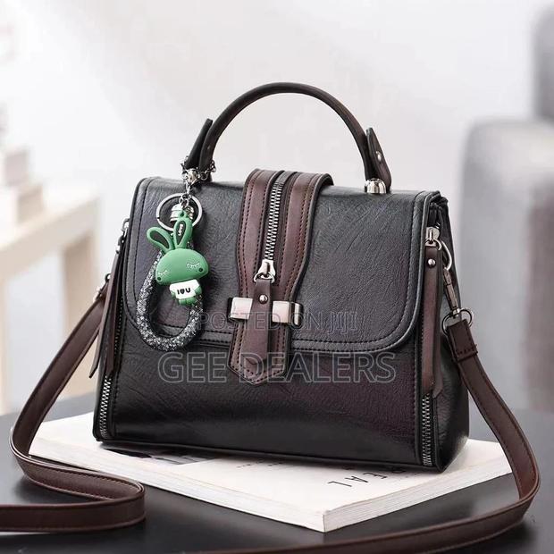 Mid Zip Classic Sling Bags - thumbnail 2