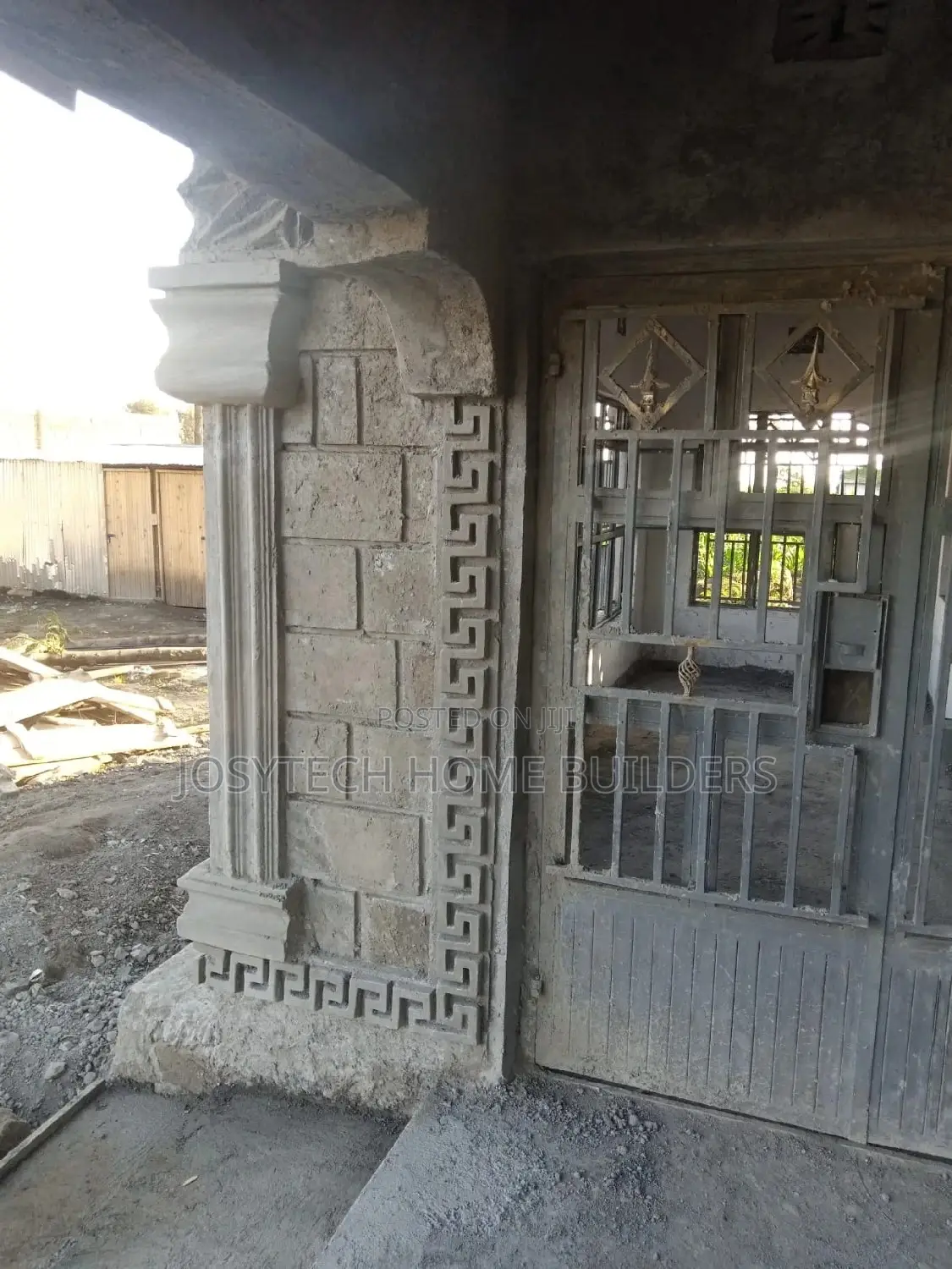 Moulding Designs and Plaster