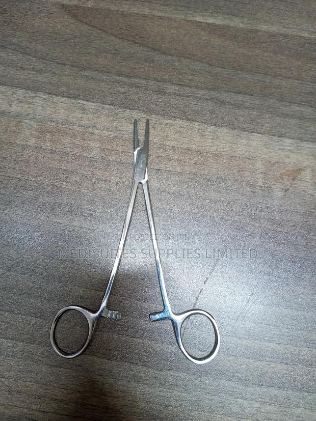 Needle Holder.