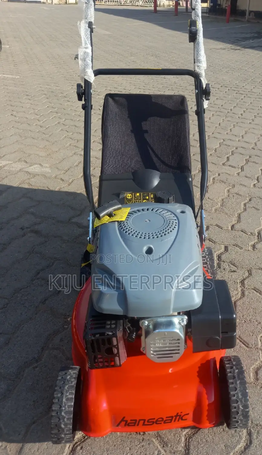 Petrol-lawnmower Machines