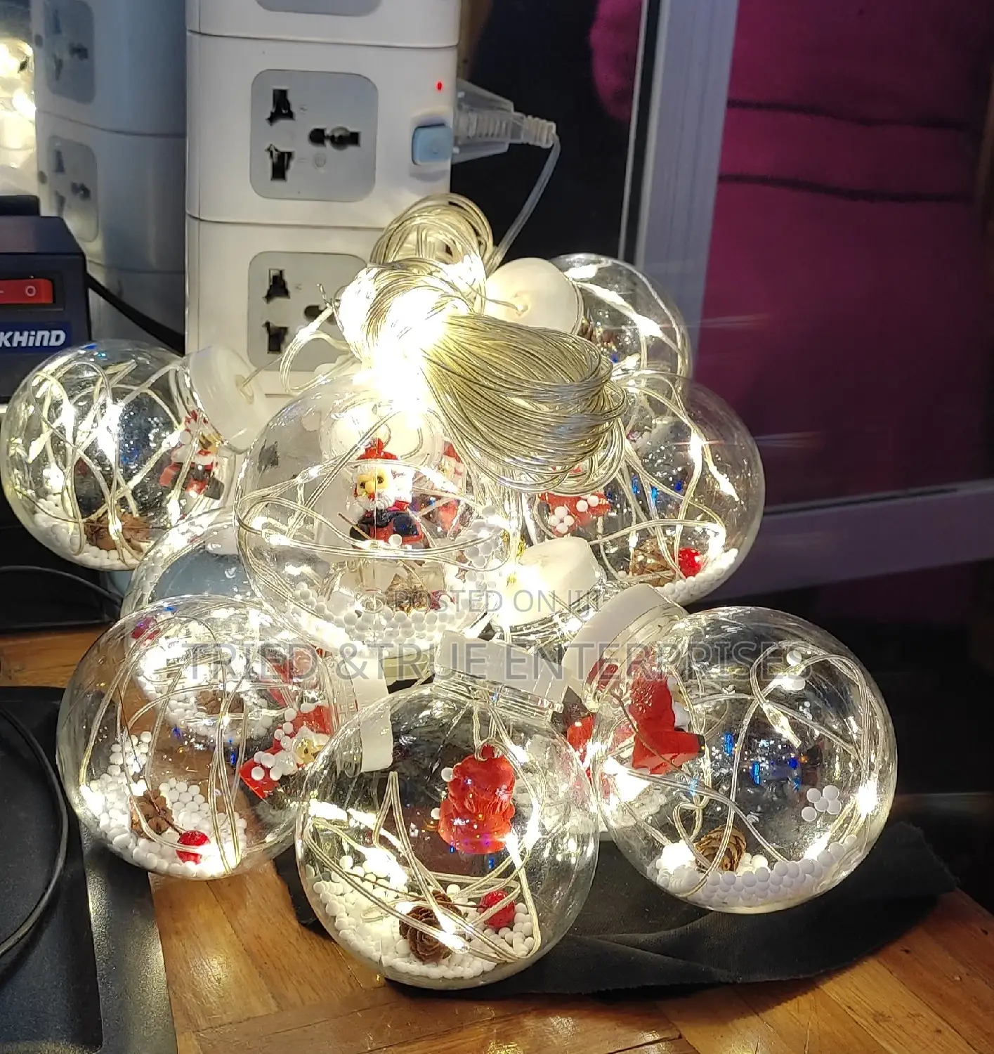 Christmas Ball( Multicoloured)