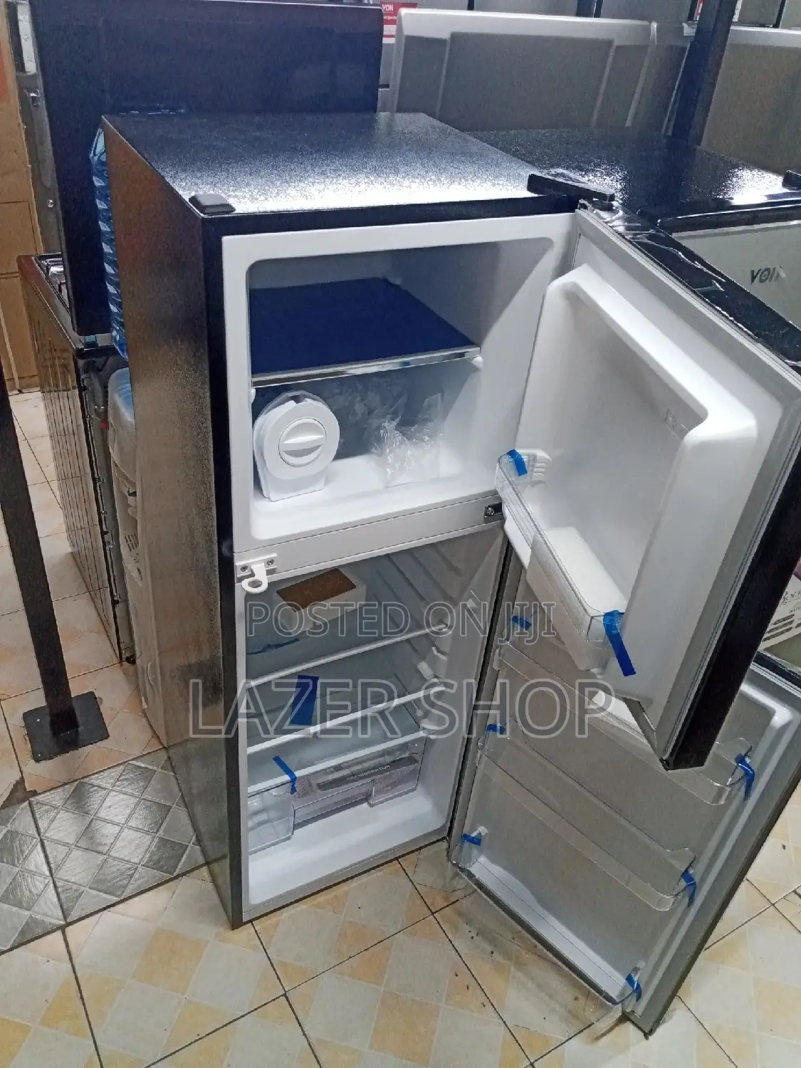 Mika Fridge, Double Door