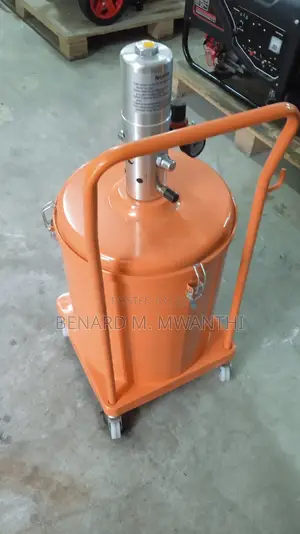 Grease Bucket Pneumatic