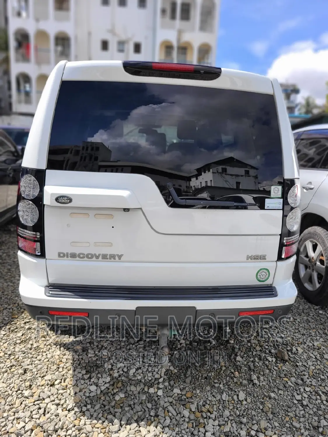 Land Rover Discovery 2016 White