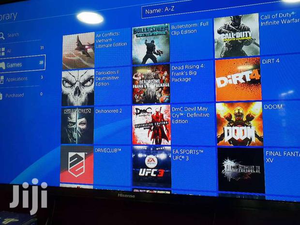 Playstation 4 10 Games Free Chipped and 1 New Pad - main view