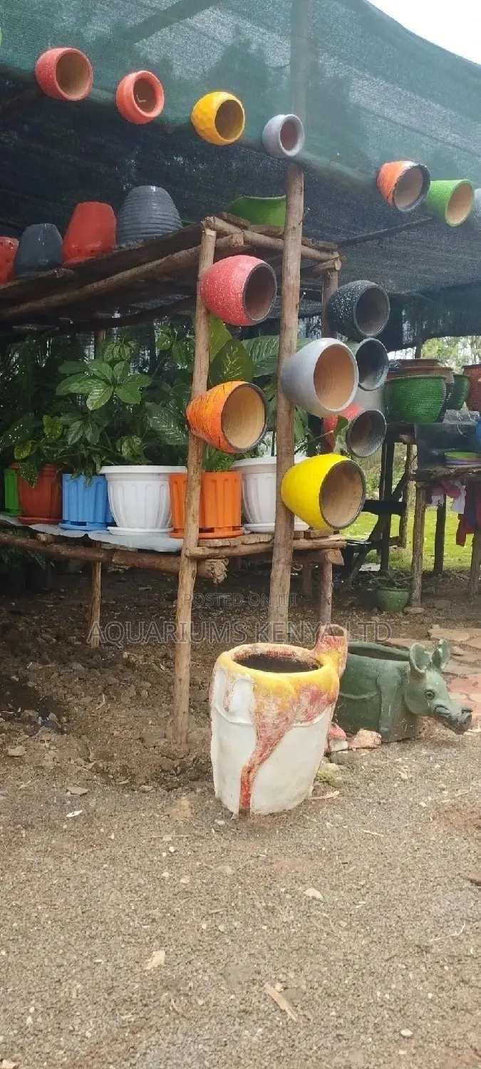 Medium Sized Clay Flower Pots,Decor Pots
