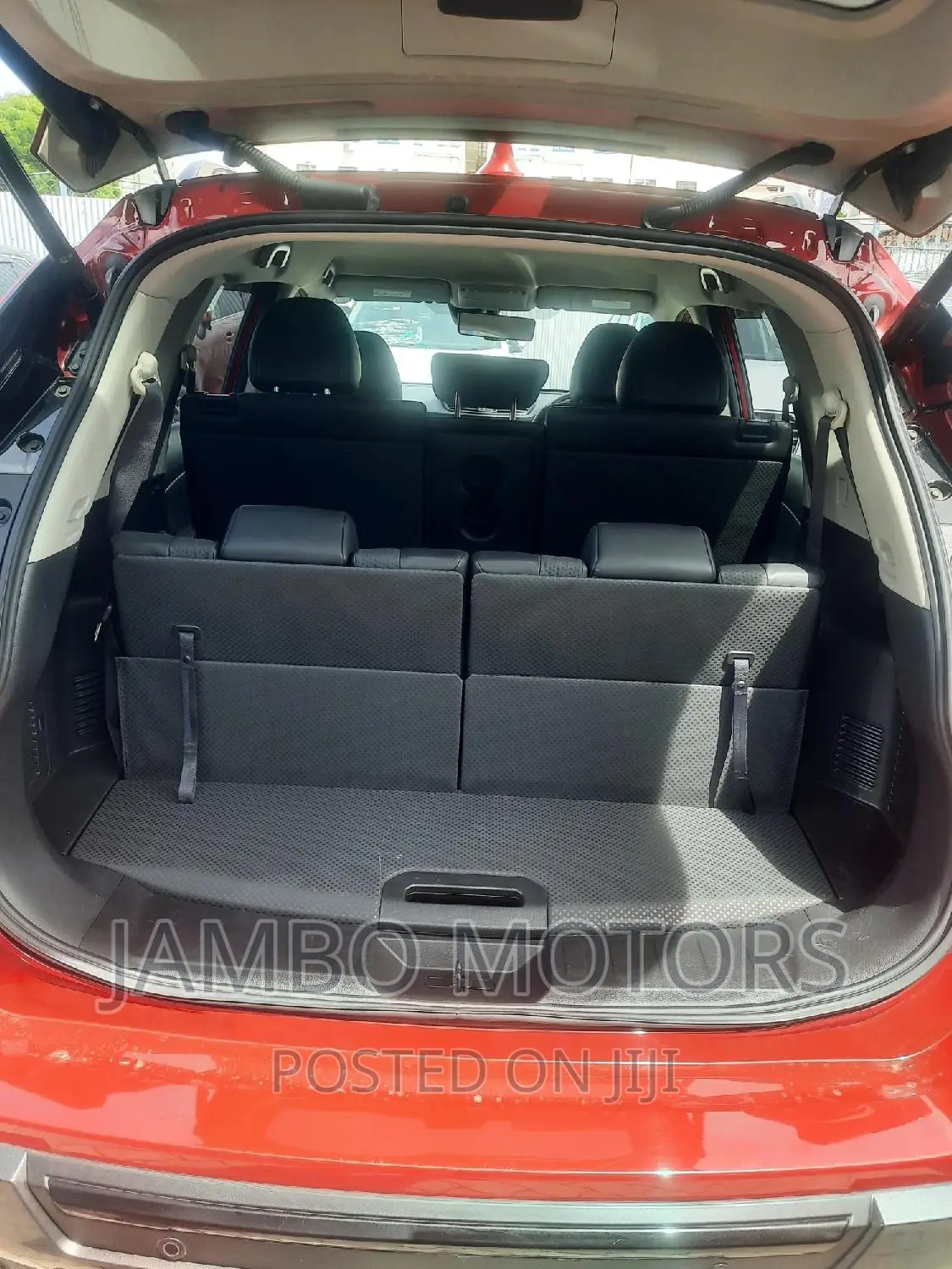 Nissan X-Trail 2.0 Petrol FWD 2018 Red