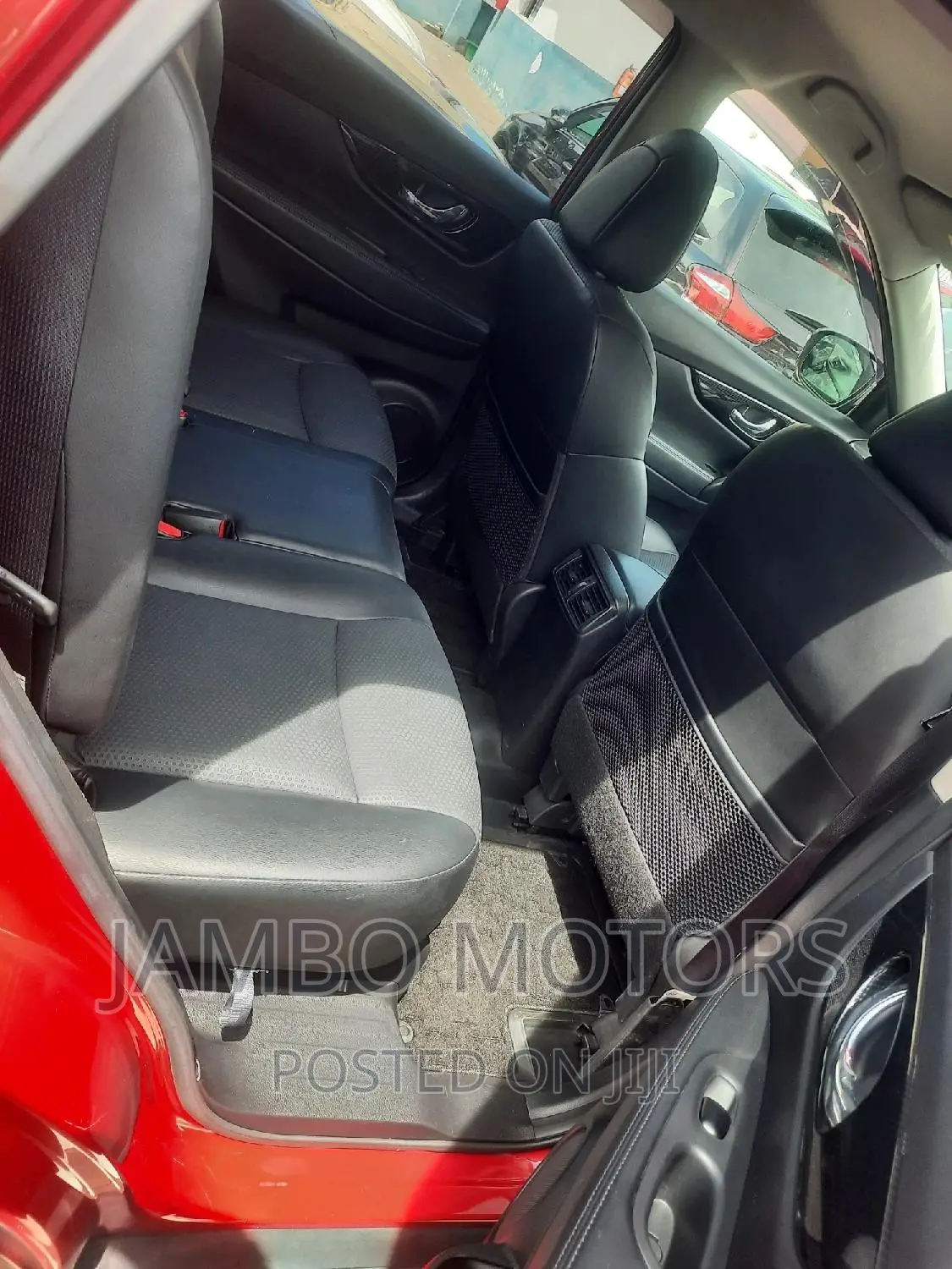 Nissan X-Trail 2.0 Petrol FWD 2018 Red