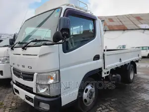 Mitsubishi Canter 2016 Pearl