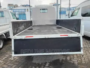 Mitsubishi Canter 2016 Pearl