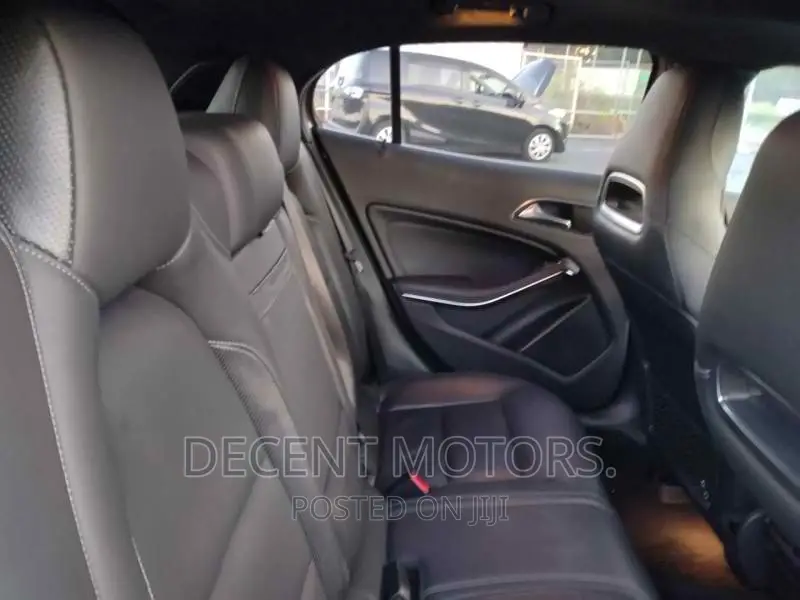 Mercedes-Benz GLA-Class 2017 Brown