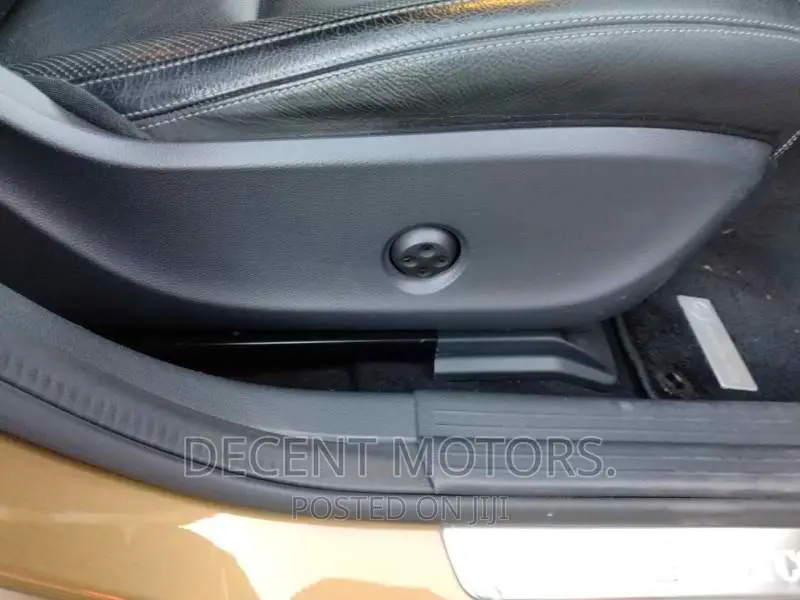Mercedes-Benz GLA-Class 2017 Brown