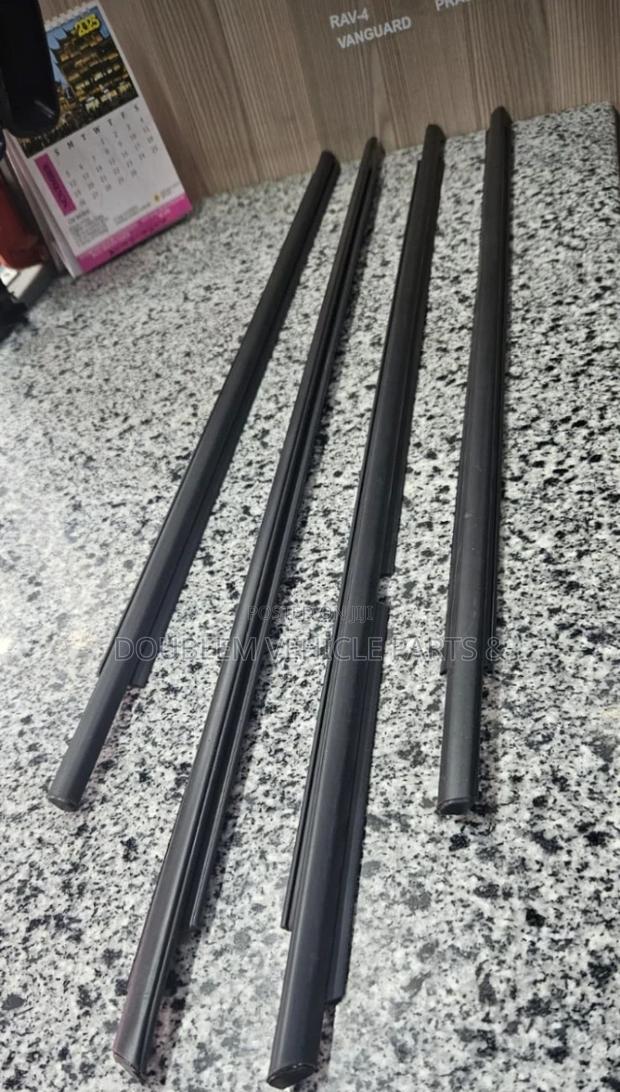 Weather Strip Toyota Axio/Fielder 2001-2008