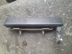 Subaru Legacy Bh5 Boot Handle