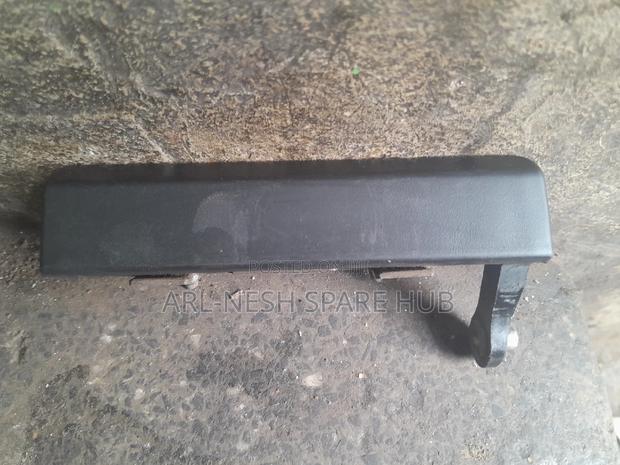 Subaru Legacy Bh5 Boot Handle - thumbnail 2