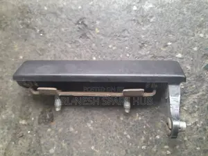 Subaru Legacy Bh5 Boot Handle
